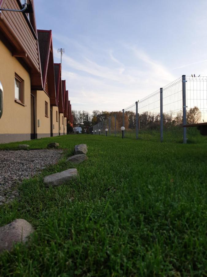 Domki Letniskowe Kika Sarbinowo Esterno foto